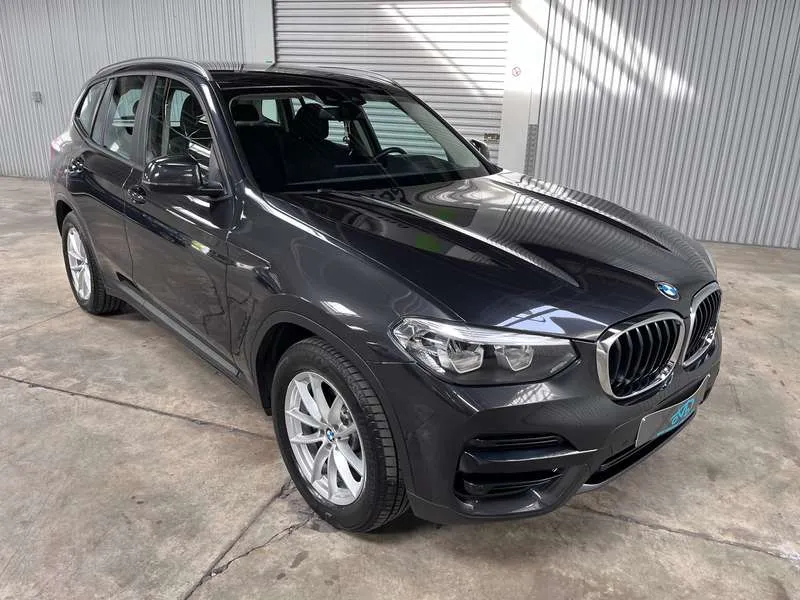 BMW X3 2.0 dA sDrive18 Navi Camera HUD Image 4