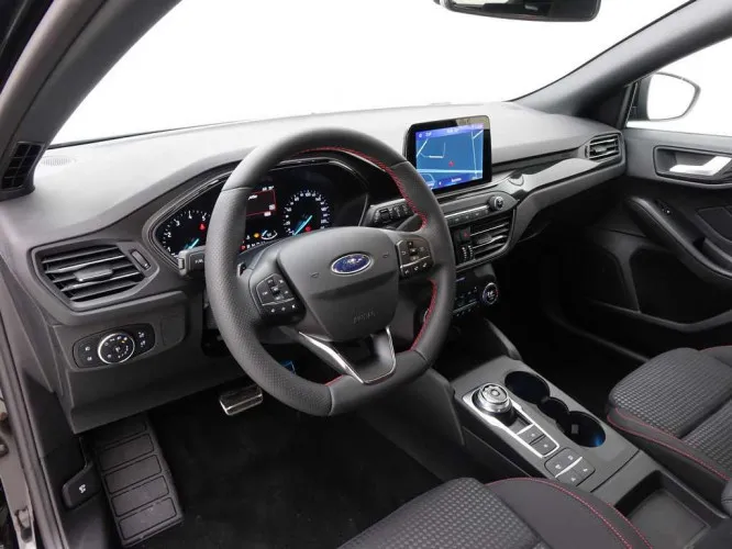 Ford Focus 1.5 150 A8 EcoBoost 5D ST-Line + GPS + Camera + W Image 8