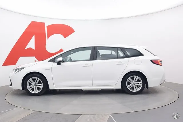 Toyota Corolla Touring Sports 1,8 Hybrid Active Edition - /  Image 2